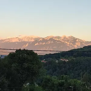 Appartement Dans Maison Mitoyenne, Avec Vue Sur Les Montagnes, Monnetier-Mornex